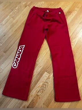 NWOT - Team Canada Olympic Jogging pants by HBC, Women’s size M